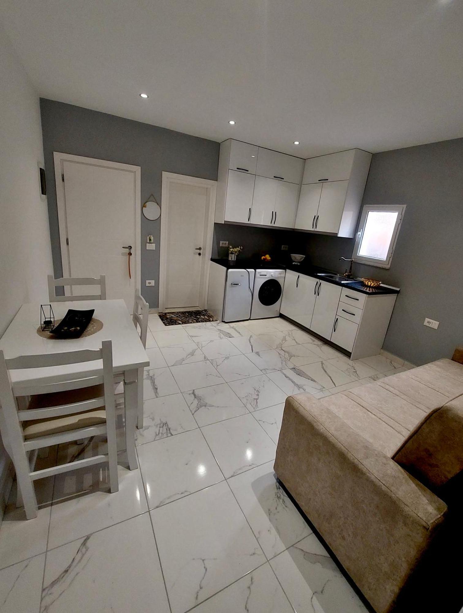Beni 'S Apartments Саранде Екстериор снимка