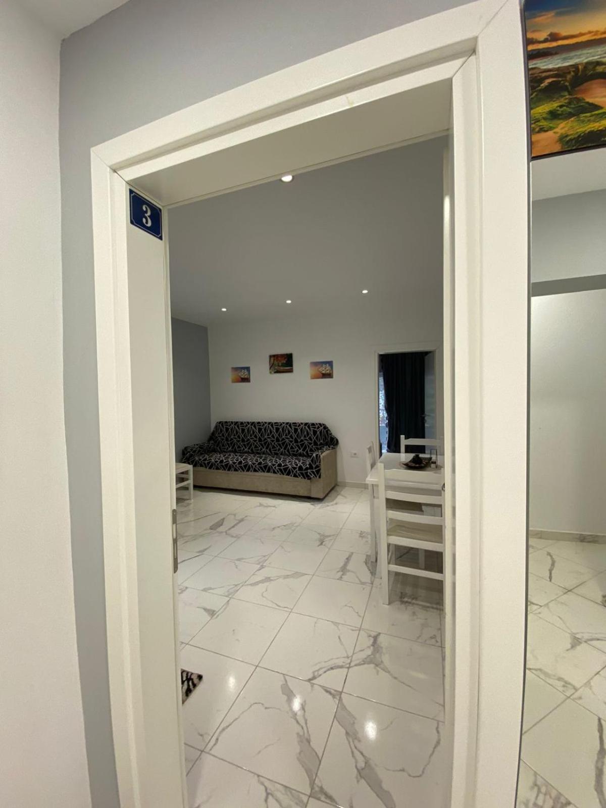 Beni 'S Apartments Саранде Екстериор снимка